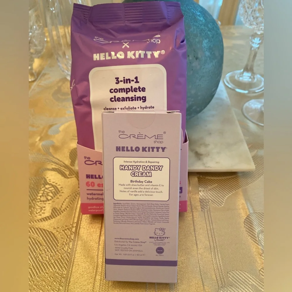 Hello Kitty bundle - Picture 2 of 4